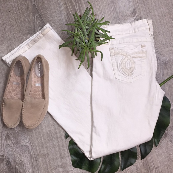 Wallflower Denim - Wallflower size 13 boot cut  White jeans